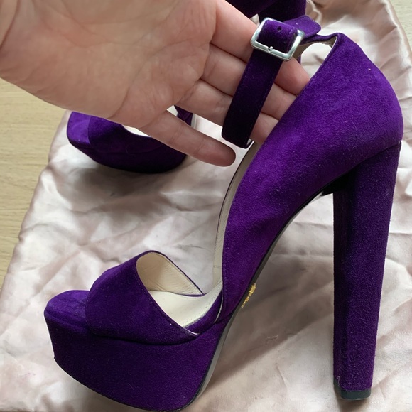 Prada authentic sandals. Perfect condition - Picture 1 of 4
